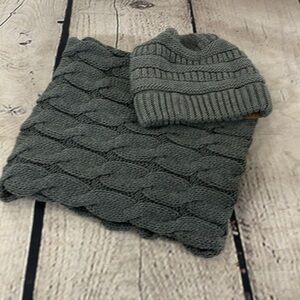 CC beanie and scarf set gray